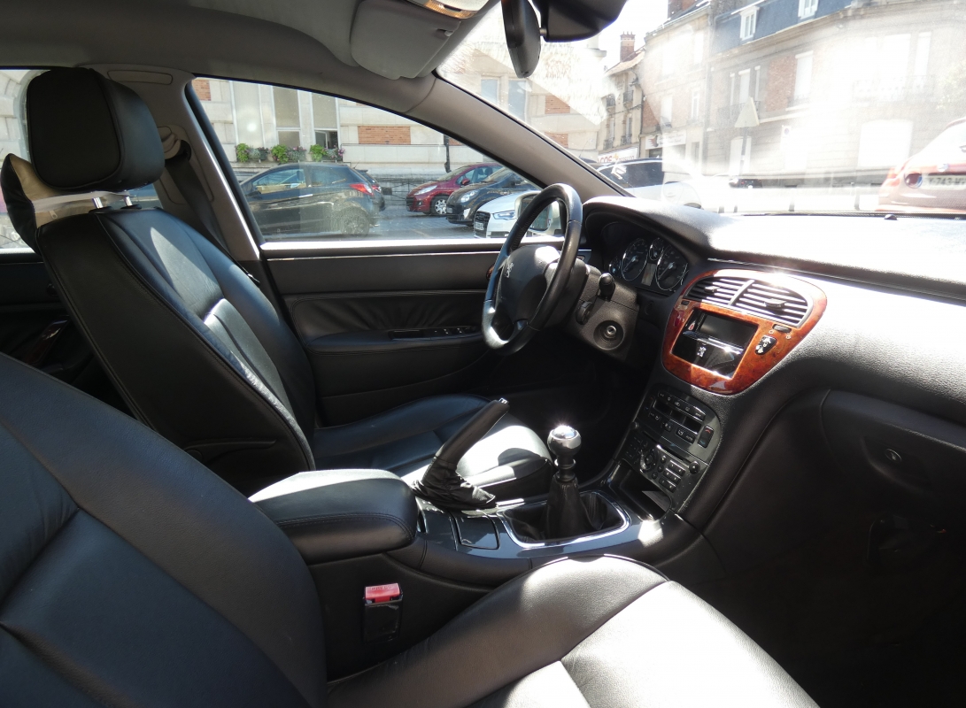 Peugeot 607 — 9
